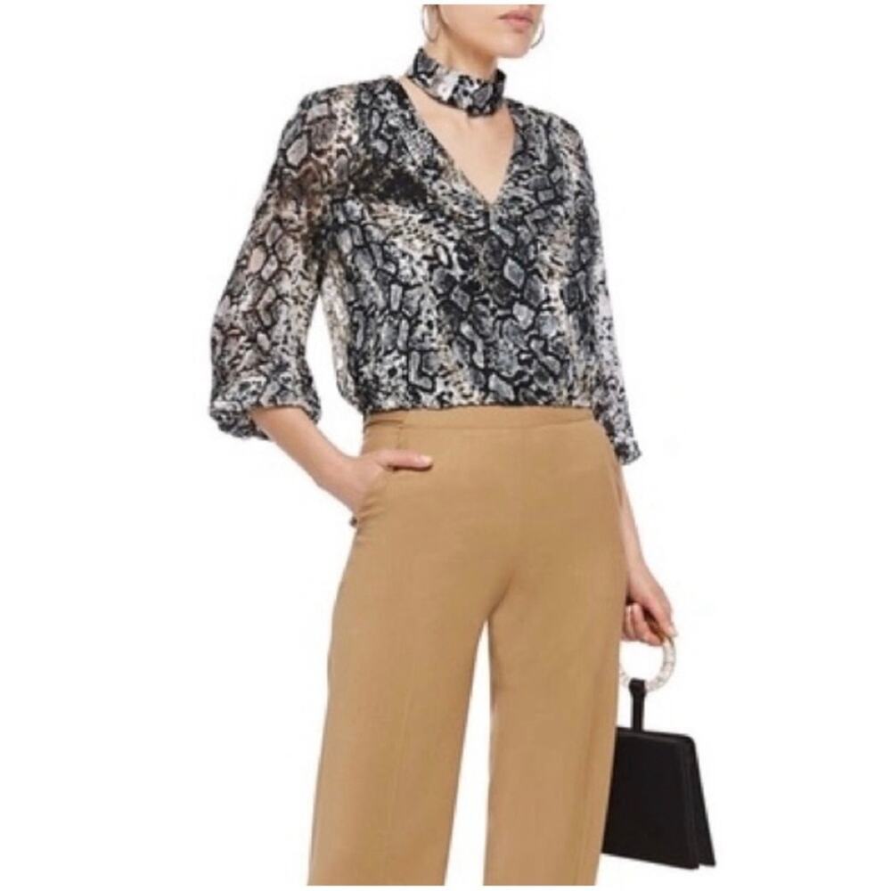 Alice + Olivia Womenโs Sz S Gray Blouse Top Burnout V-Neck Puff Sleeve